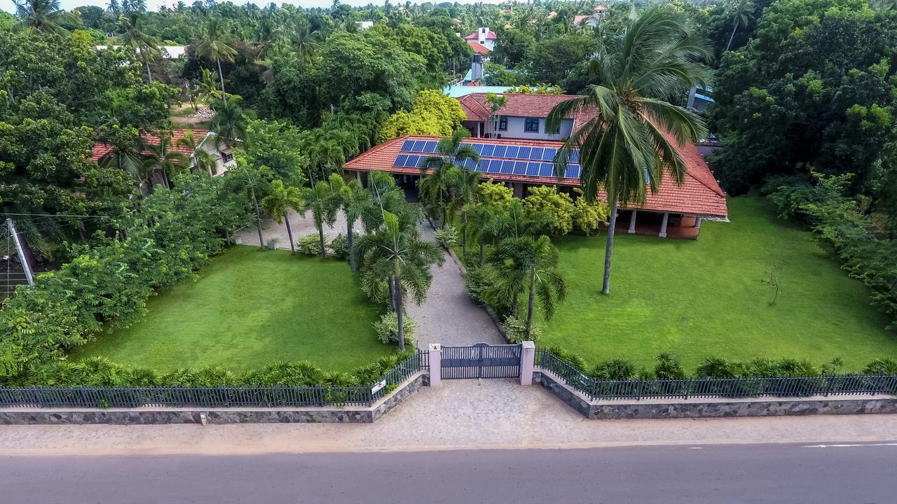 Tropical Villas Негомбо Экстерьер фото