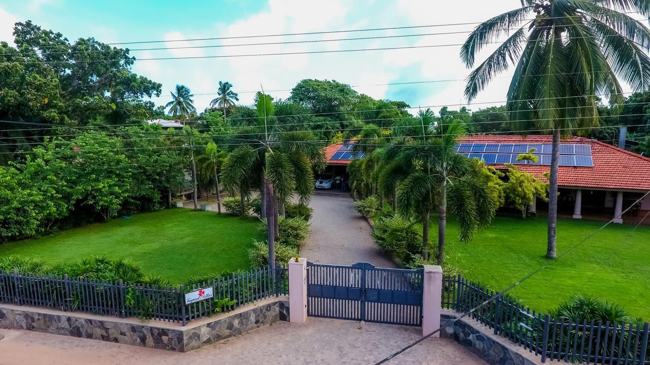 Tropical Villas Негомбо Экстерьер фото