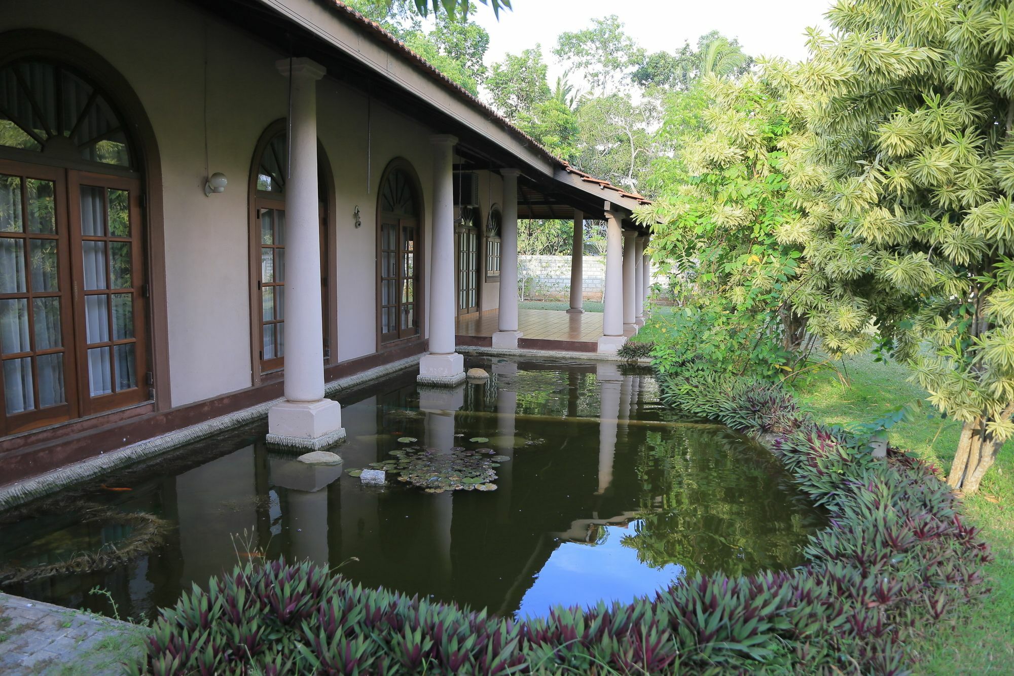 Tropical Villas Негомбо Экстерьер фото
