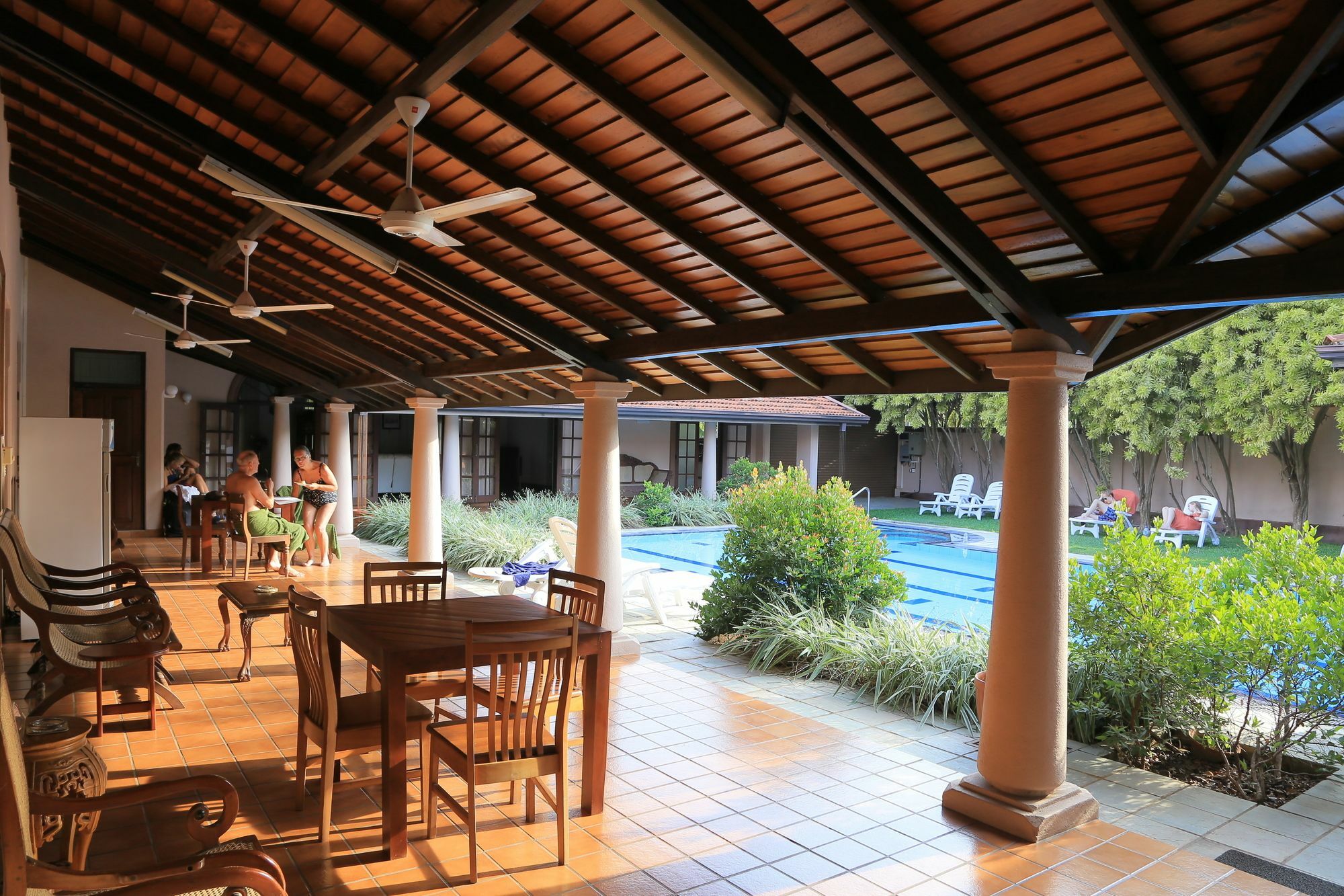 Tropical Villas Негомбо Экстерьер фото