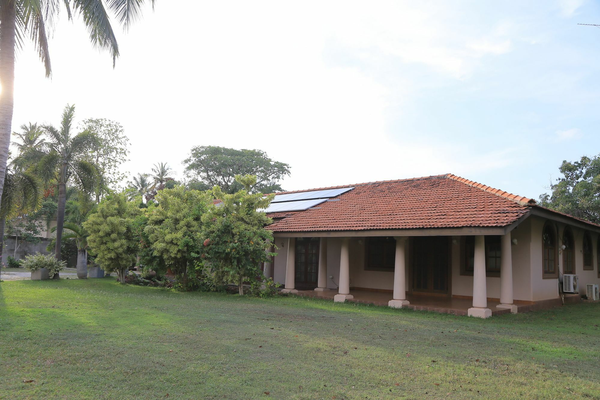 Tropical Villas Негомбо Экстерьер фото