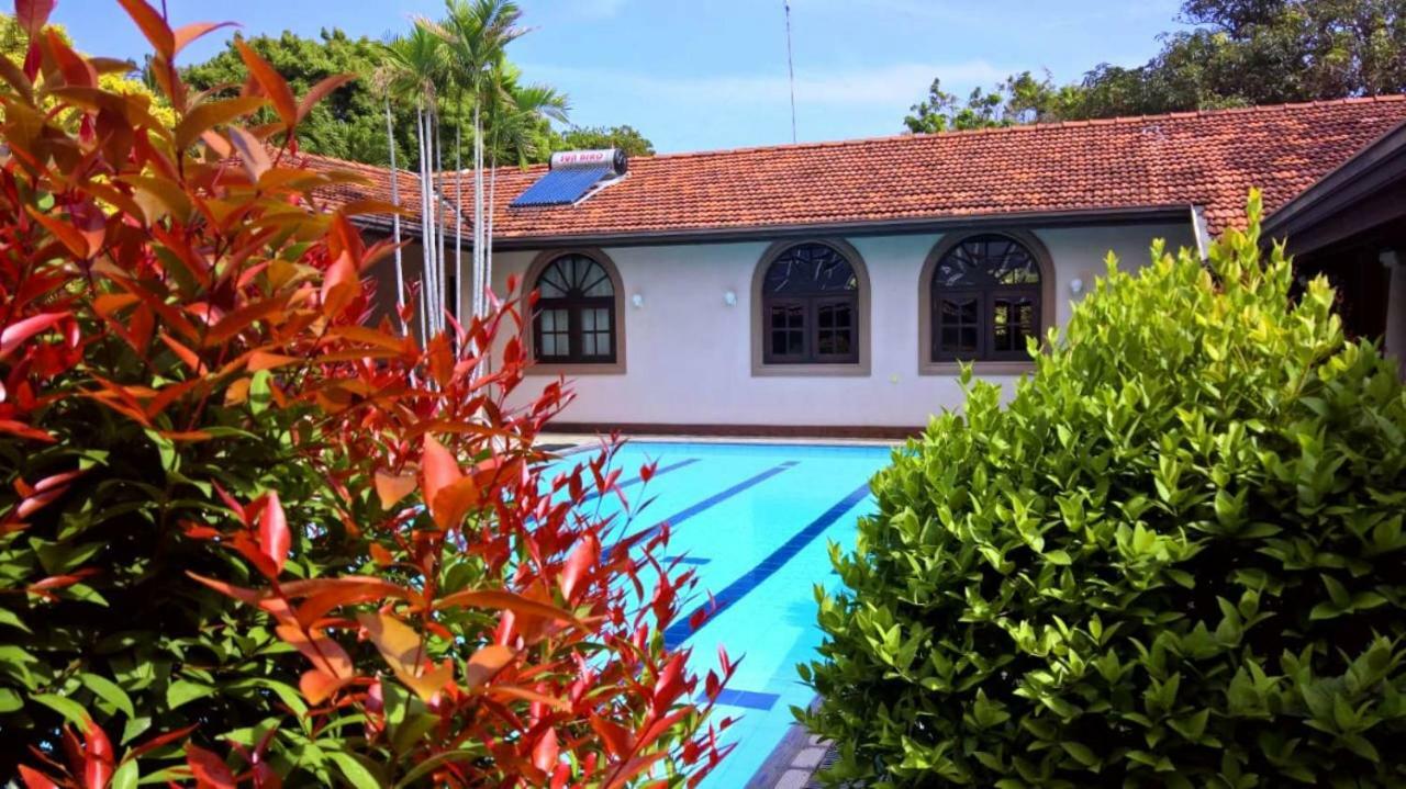 Tropical Villas Негомбо Экстерьер фото